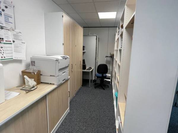 Abschließbares Büro in Asperg – Attraktive und repräsentative Büroetage in Asperg — Bild 7