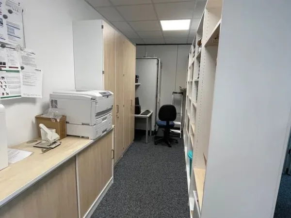 Abschließbares Büro in Asperg – Attraktive und repräsentative Büroetage in Asperg — Bild 7