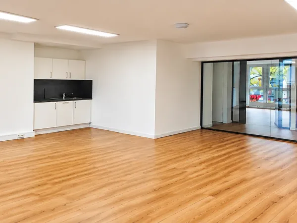 Abschließbares Büro in Köln (Innenstadt) – Brandneue Bürogemeinschaft mit großer Terrasse in Köln-Innenstadt — Bild 2