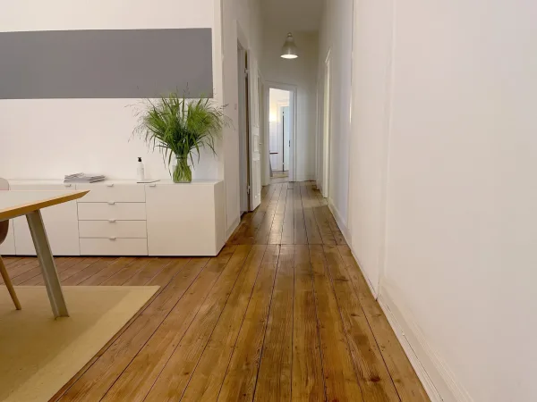 Abschließbares Büro in Hamburg (Neustadt) – Schöner Büroraum in den Hamburger Colonnaden — Bild 7