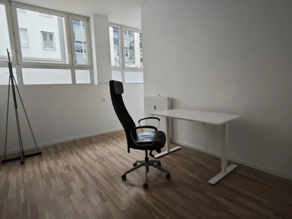 Abschließbares Büro in Düsseldorf (Stadtmitte) – Zentrale Bürogemeinschaft mit Einzelbüros in Düsseldorf-Stadtmitte — Bild 1