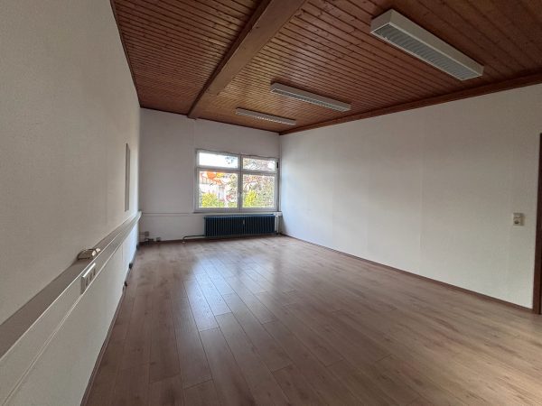 Bürofläche in Böblingen (Weststadt) – Eigene abgeschlossene Büro oder Praxisfläche in Böblingen Weststadt — Bild 7