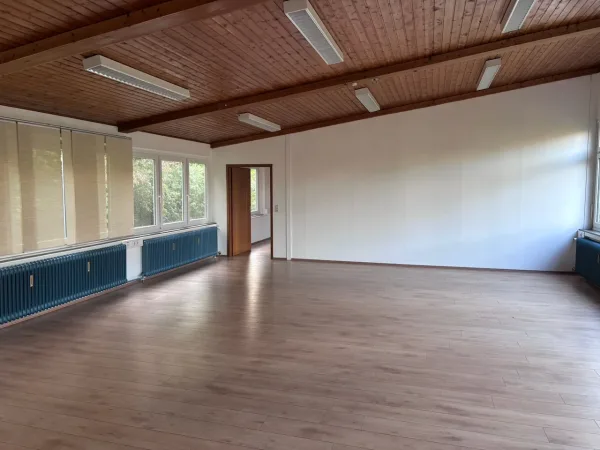 Bürofläche in Böblingen (Weststadt) – Eigene abgeschlossene Büro oder Praxisfläche in Böblingen Weststadt — Bild 8
