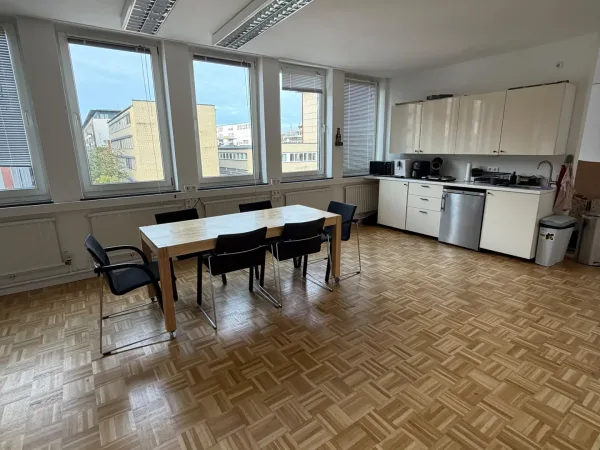 Abschließbares Büro in Hamburg (Hammerbrook) – Repräsentatives Büro in Bürogemeinschaft in zentraler Lage — Bild 3