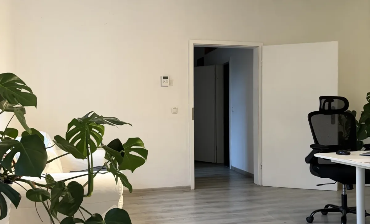 Büro mit Platz für vier Plätze