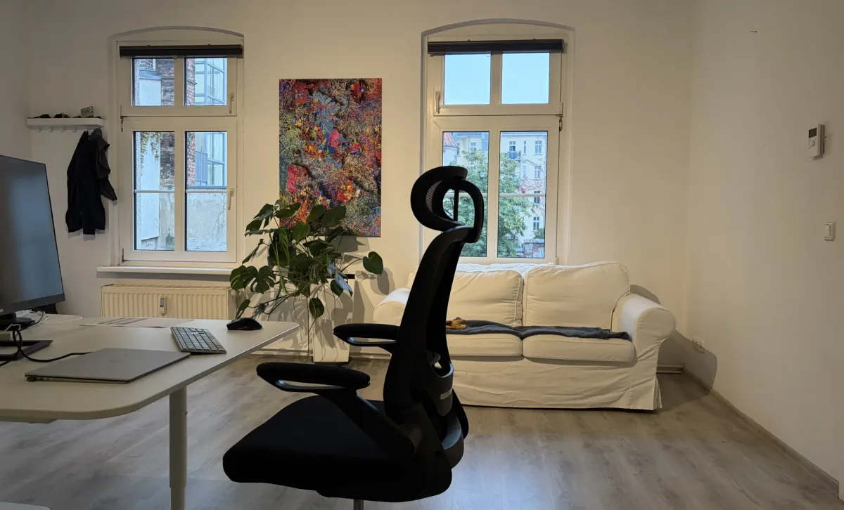 Büro mit Platz für vier Plätze
