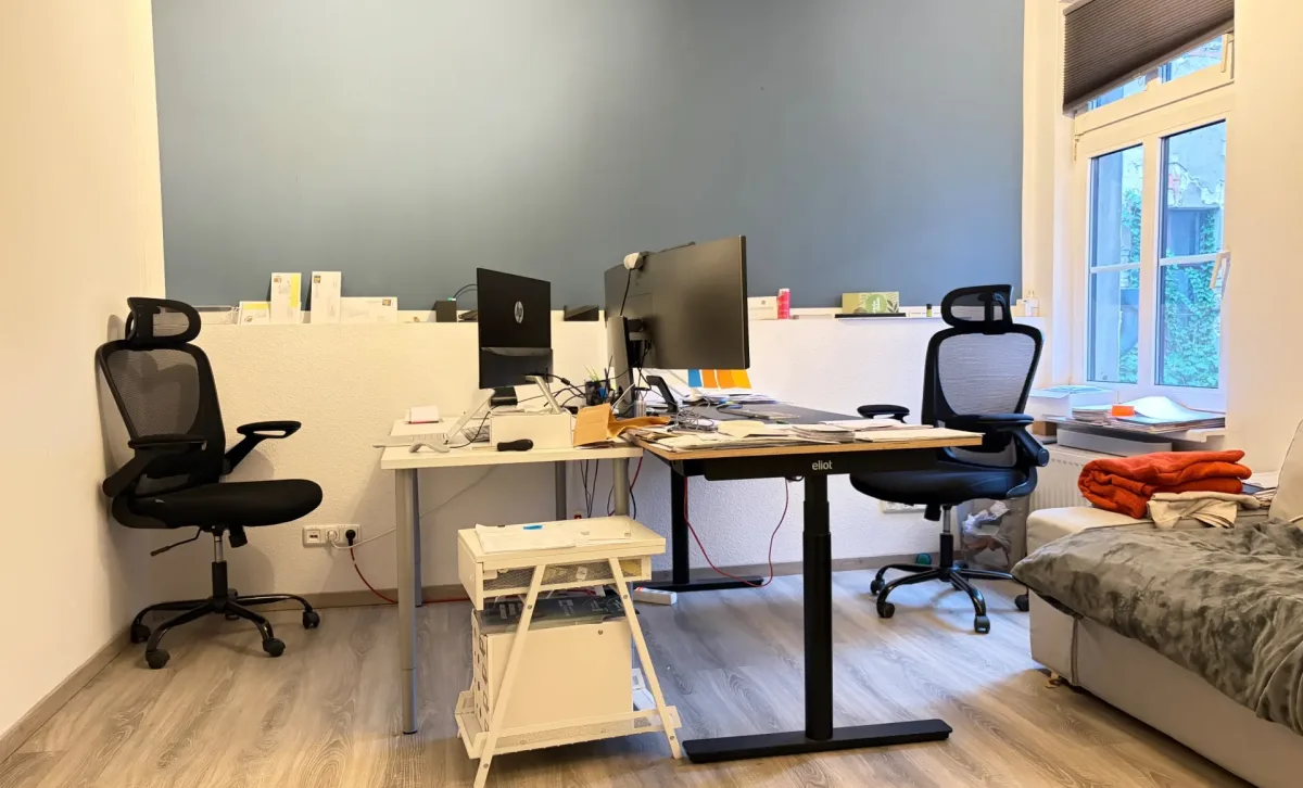 Einzelbüro mit separatem Bad