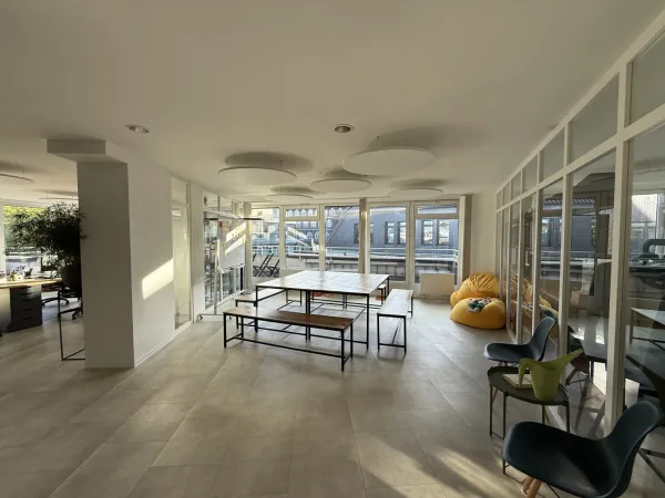 Bürofläche in Hamburg (Altstadt) – Helle Bürofläche mit Weitblick in Hamburg Mitte — Bild 8