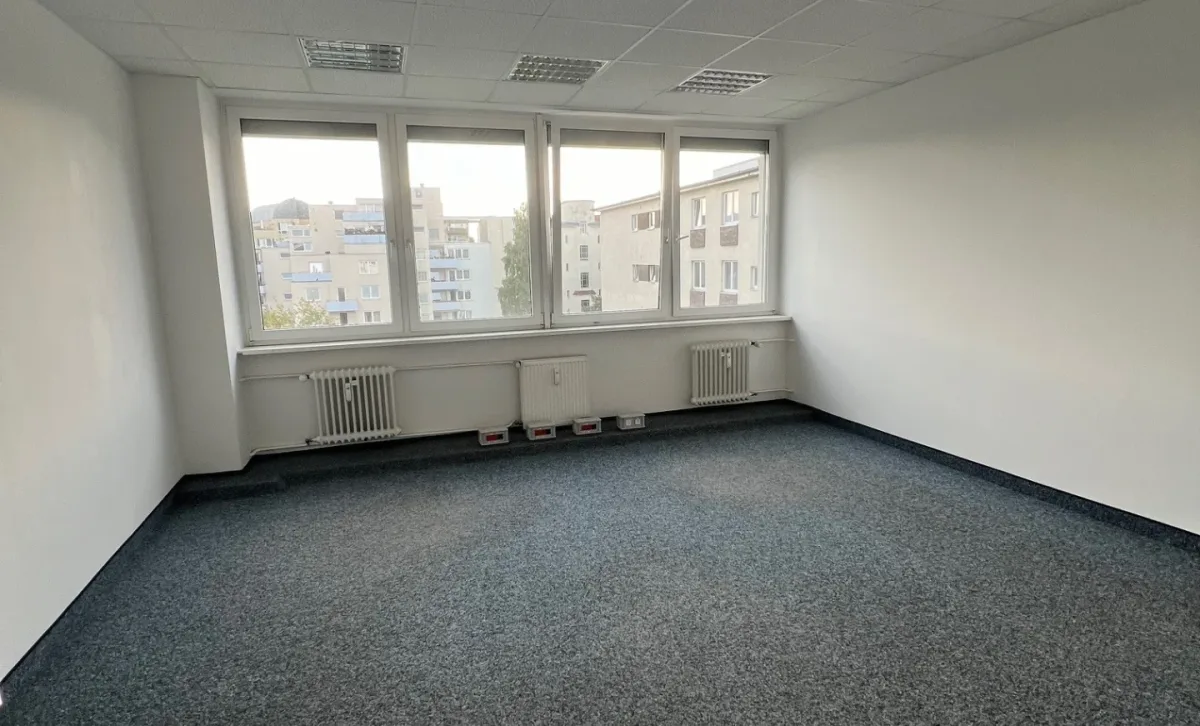 Helle Bürogemeinschaft in Berlin Charlottenburg Wilmersdorf