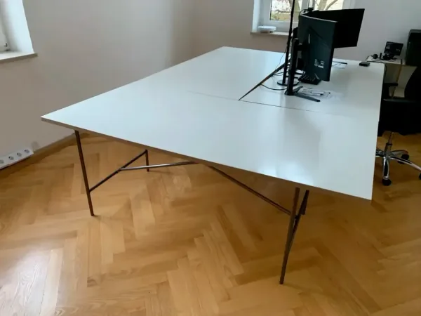 Schreibtischplatz in München (Ludwigsvorstadt-Isarvorstadt) – Charmante Altbau-Bürogemeinschaft in München-Ludwigsvorstadt-Isarvorst — Bild 2