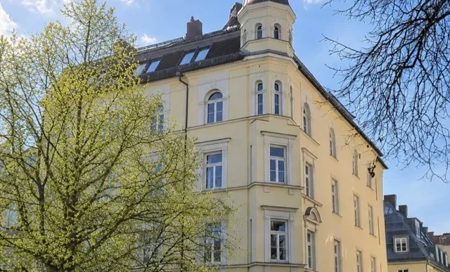 Baudenkmal mit Türmchen