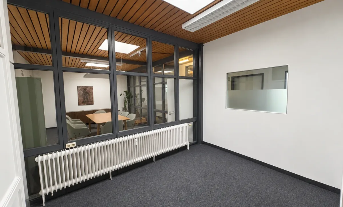 Büro 1 – zweite Ansicht, digital leer visualisiert