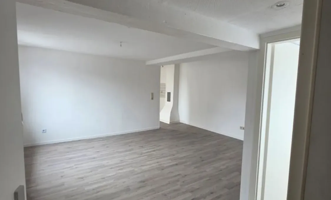 Helle Bürofläche in Dachgeschoss-Bürogemeinschaft in Saarbrücken-Mitte