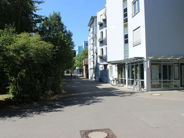 Schreibtischplatz in Tübingen (Nordstadt) – Helle Bürogemeinschaft in Tübingen-Nordstadt — Bild 2