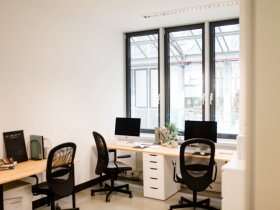 Arbeitsplätze & Büros in modernem Coworking Space in schöner Passage