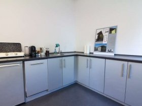 Freie Arbeitsplätze in schöner Bürogemeinschaft