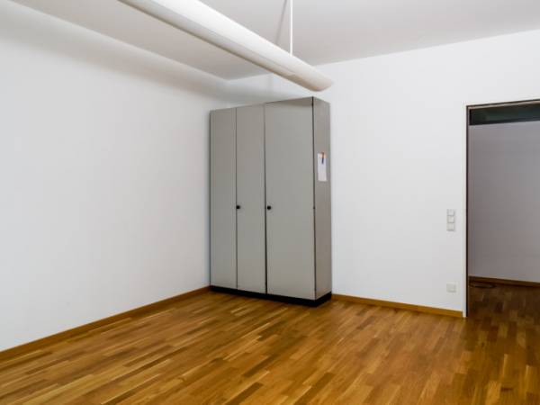 Heller Büroraum in moderner Bürogemeinschaft in Stuttgart Bad — Bild 2