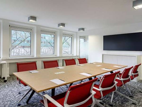 Modernes Business Center & Coworking in Düsseldorf-Carlstadt — Bild 3