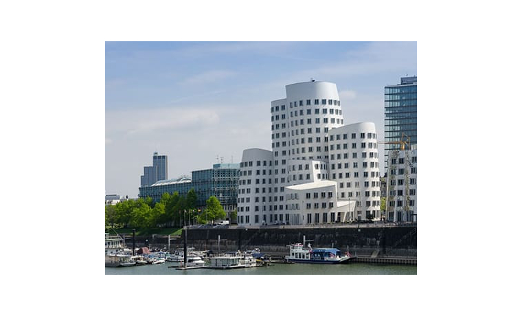 Büro mieten Neuer Zollhof Düsseldorf Hafen
