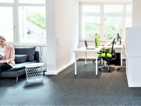 Schreibtischplatz in Stuttgart (Gänsheide) – Exklusiver Coworking Space mit Blick über Stuttgart-Gänsheide — Bild 2
