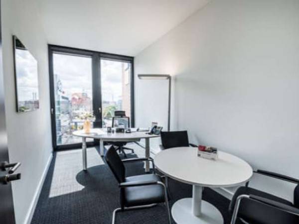 Helle Büros & Coworking im Business Center am Alexanderplatz, — Bild 3