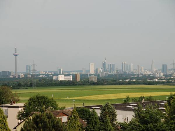 Helle, renovierte Büroräume mit Skylineblick in Steinbach (Taunus) — Bild 4