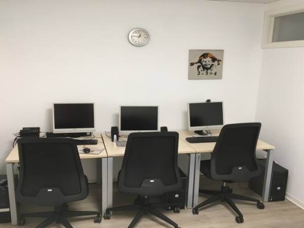 Moderne Bürogemeinschaft mit flexiblen Arbeitsplätzen in Trier — Bild 3