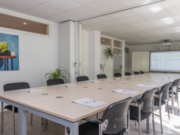 Moderne Bürogemeinschaft mit flexiblen Arbeitsplätzen in Trier — Bild 2
