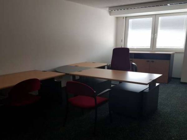 Bürogemeinschaft mit flexiblen Büroräumen in Roth — Bild 4