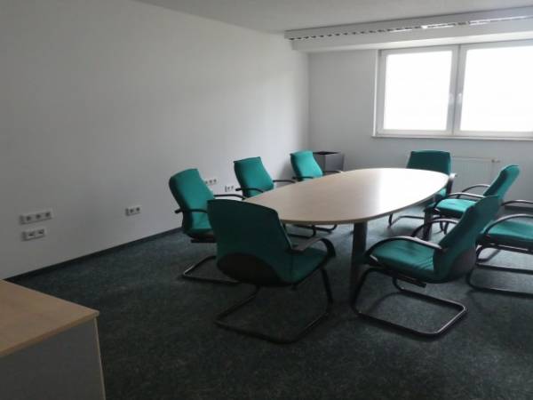 Bürogemeinschaft mit flexiblen Büroräumen in Roth — Bild 5