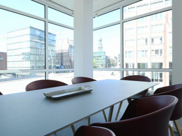 Kreatives Business Center mit Alsterfleet-Zugang in Hamburg-Altstadt — Bild 1