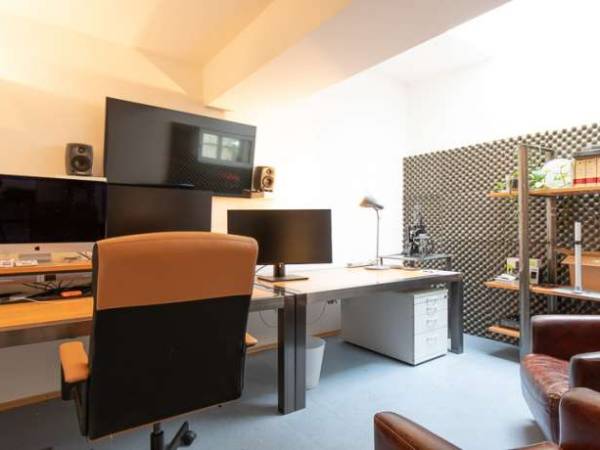 Schreibtischplatz in München (Sendling) – Helle Bürogemeinschaft im grünen Hinterhof in München-Sendling — Bild 6