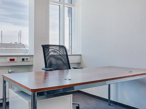 Abschließbares Büro in Hamburg (Lokstedt) – Helle Büroräume in hochwertiger Bürogemeinschaft in Hamburg-Lokstedt — Bild 2