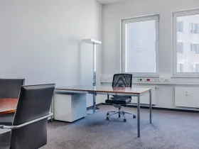 Helle Büroräume in hochwertiger Bürogemeinschaft in Hamburg-Lokstedt