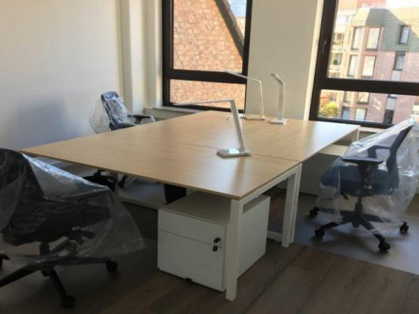 Komfortable Bürogemeinschaft mit Balkon in Düsseldorf-Pempelfort — Bild 1