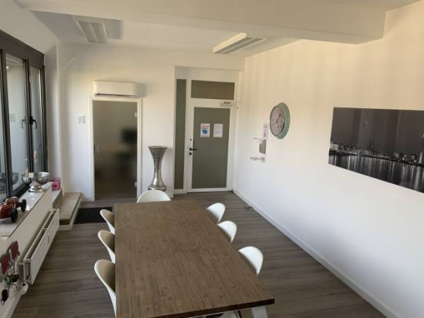 Komfortable Bürogemeinschaft mit Balkon in Düsseldorf-Pempelfort — Bild 8