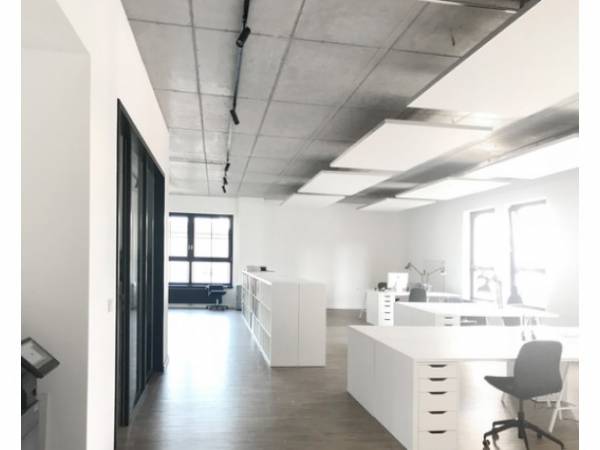 Kreative Bürogemeinschaft im modernen Loft in Hamburg-Altona-Nord — Bild 3