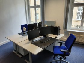 Büroräume mit Blick auf den Pfaffenteich