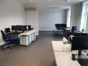 Büroräume mit Blick auf den Pfaffenteich