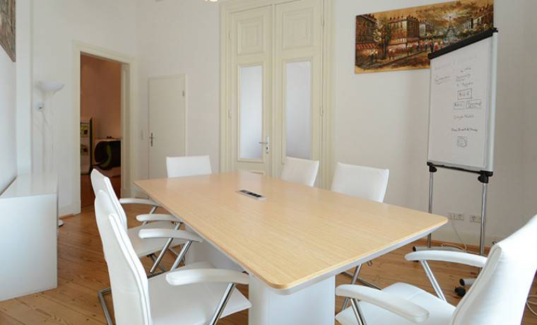 Freie Büroflächen in schönem Altbau direkt an der Alster