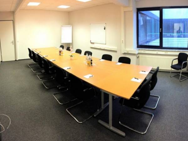 Coworking & Büroräume im Business Center in Hamburg-Fuhlsbüttel — Bild 5
