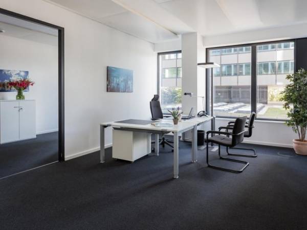 Professioneller Coworking Space & flexible Büros in Hamburg-Neustadt — Bild 2