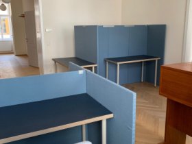 Coworking-Plätze in neu saniertem Altbau