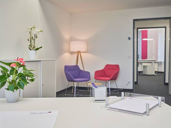 Möblierte moderne Büros und Coworking mit erstklassigen Services — Bild 4