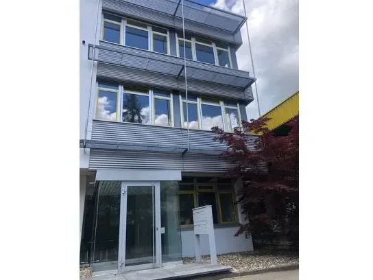 Bürofläche in Gärtringen – Moderne Büro- und offene Ausstellungsflächen in Gärtringen — Bild 1