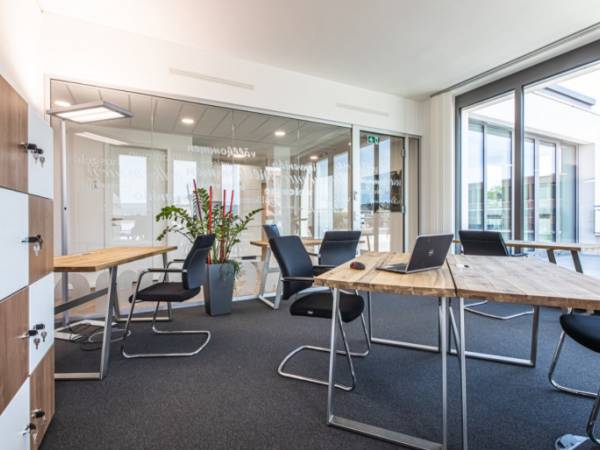 Lichtdurchfluteter Coworking Space & moderne Büros in Wiesbaden-Südost — Bild 3