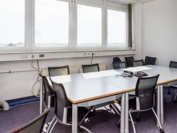 Frisch sanierte Büroeinheiten in Bürogemeinschaft in Schwieberdingen — Bild 3