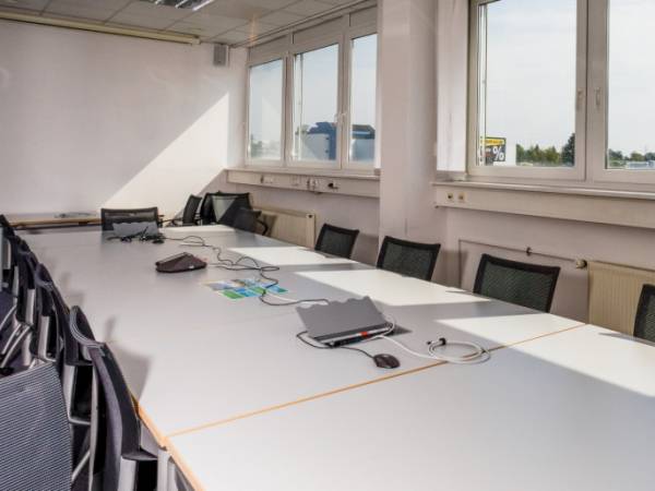 Frisch sanierte Büroeinheiten in Bürogemeinschaft in Schwieberdingen — Bild 6