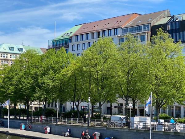 Exklusive Büros und Coworking an der Binnenalster in Hamburg-Neustadt — Bild 1