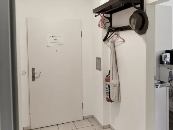 Abschließbares Büro in Köln (Ehrenfeld) – Geräumige Bürogemeinschaft in ruhiger Lage in Köln-Ehrenfeld — Bild 7